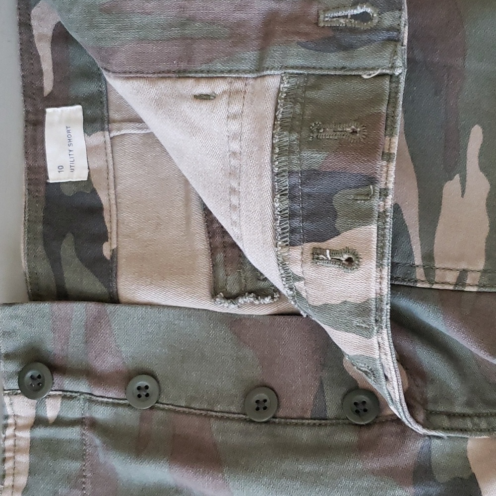 GAP button fly super high waisted camo utility shorts - Picture 10 of 10